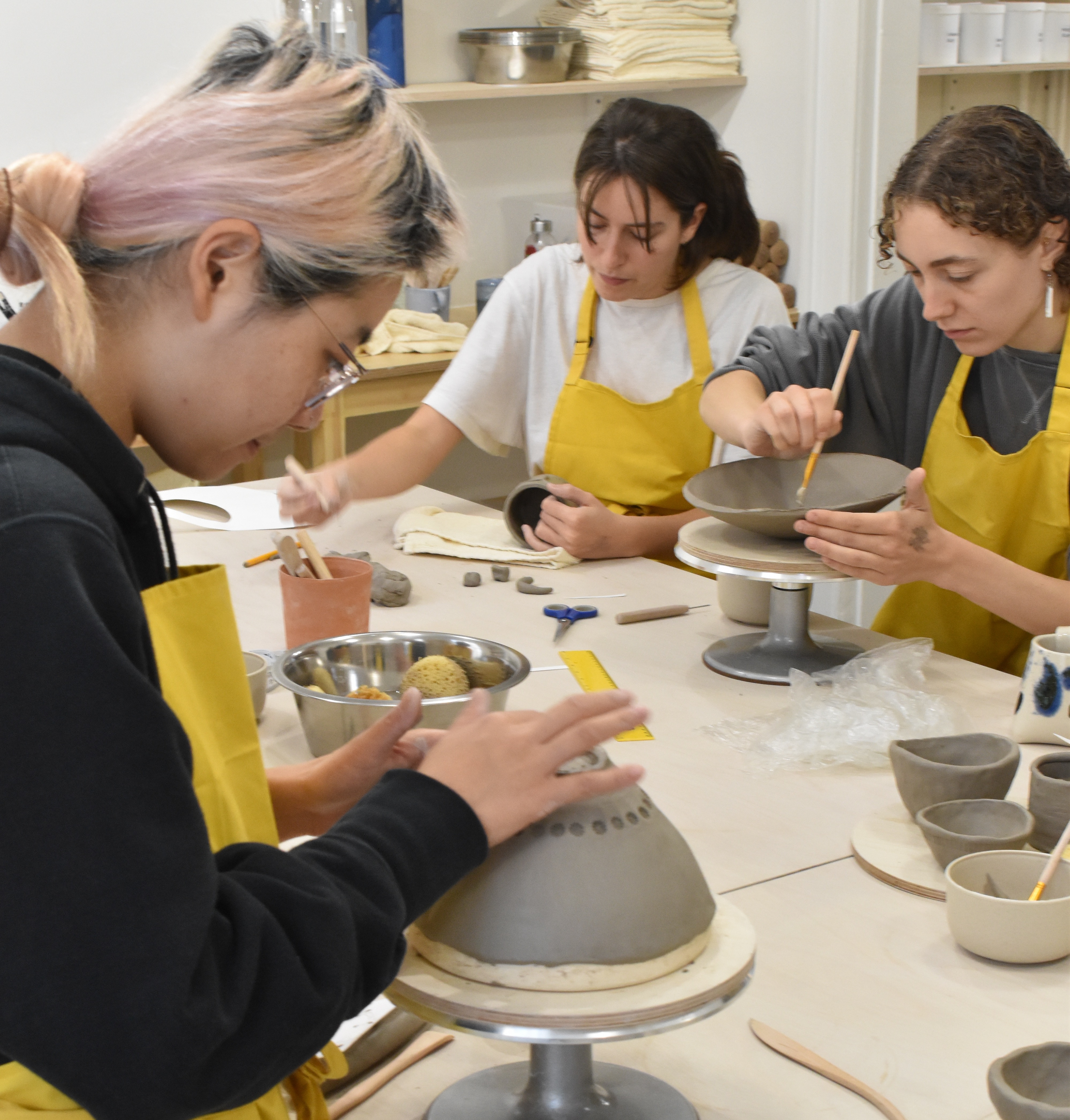 Mugs and bowls: one-day workshop in hand-building